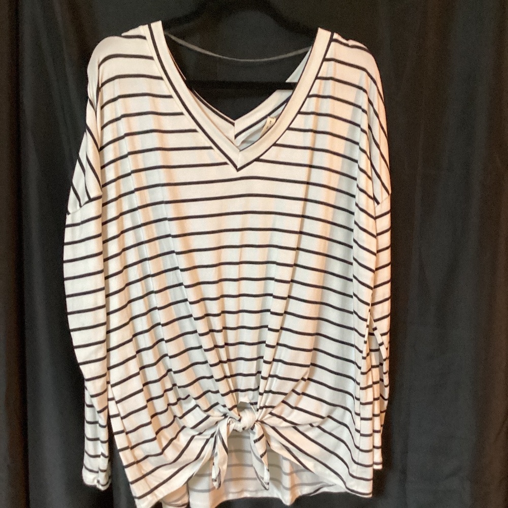 Black and White top